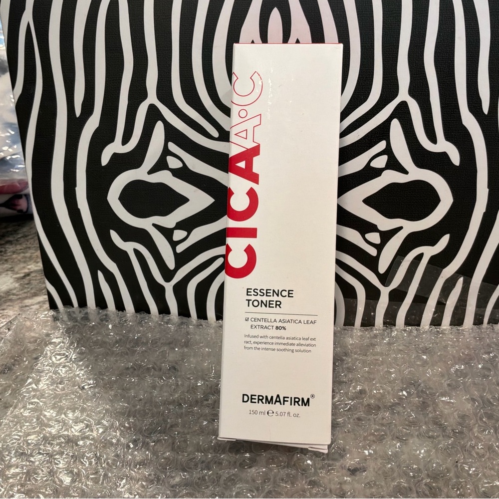 Dermafirm Cica Essence Toner - Centella Asiatica Leaf